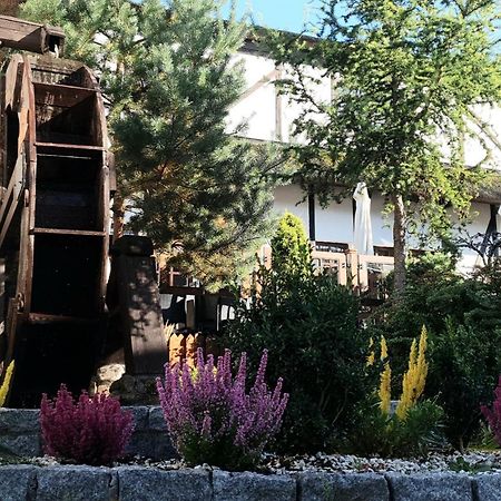 Kraina Jezior Hotel โอสโตรดา ภายนอก รูปภาพ